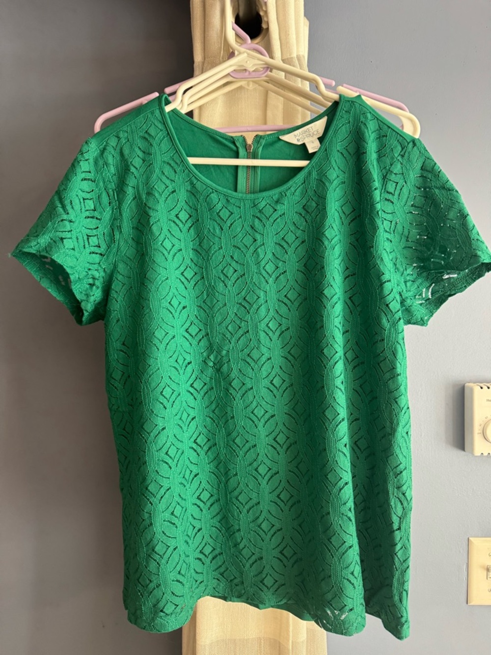 Market & Spruce Emerald Green Lace Short Sleeve Top
